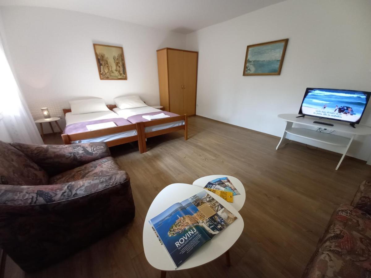 Apartments Lungo Пула Екстериор снимка
